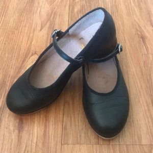 Girls Bloch Tap Shoes Size 4